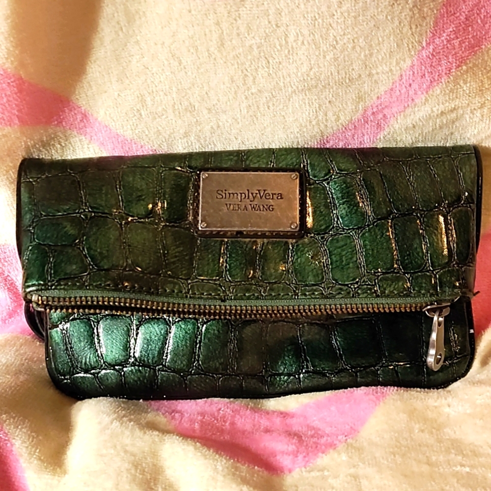 Small clutch green